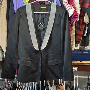 JLUXLABEL Elegant Black Blazer with Silver Accents